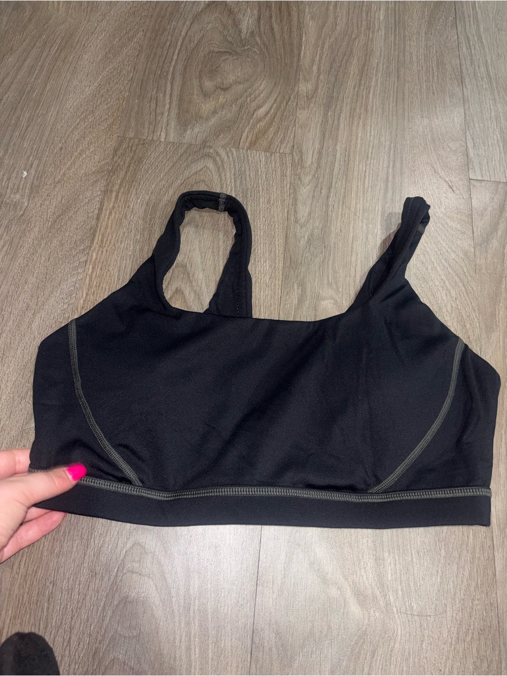 Black Women's Seamless Sports Bra - Comfortable Support